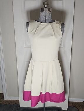 Closet London Cream & Pink Colorblock Pleated Skater Dress Size 10 NWT